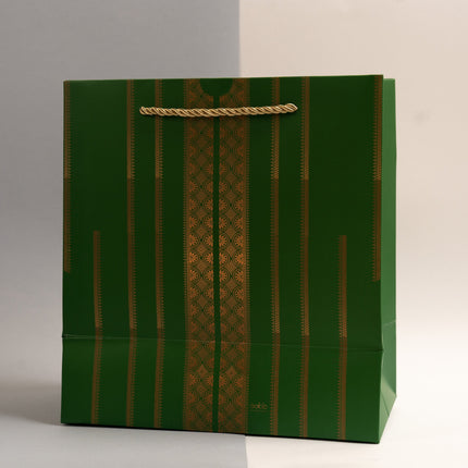 green color gift bag with thobe nashal design