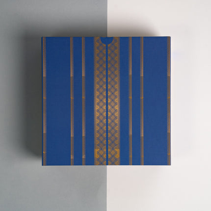 thobe nashal gift box with golden patterns